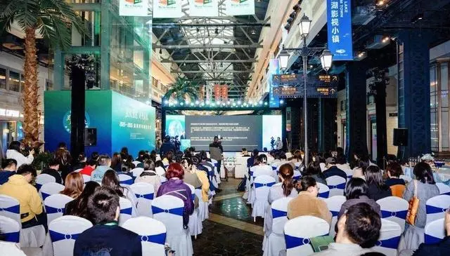 八位电影人无锡研讨青年编剧生存路径:细节速览 八位电影人无锡研讨青年编剧生存路径:细节速览