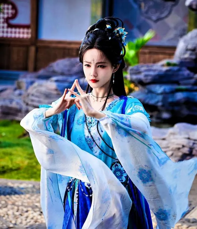 腾讯芒果爱奇艺齐推新剧，《古乐风华录》《等到你》等五部重点剧集定档信息汇总：情报图