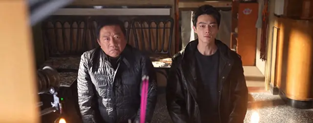 《方圆八百米》开播即揭25年前高莹焚身疑案，霍开明成关键嫌疑人：细节速览