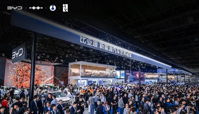 电影《登月》4月24日公映 吴京出席首映礼但未代言仰望U8：细节速览