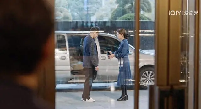 《蜜语纪》檀寄舟送蝴蝶手链藏伏笔，纪封当众斥责蜜语引剧情转折：细节速览