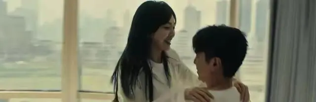 《爱情没有神话》央视开播，唐嫣演绎都市女性现实婚恋观：情报图