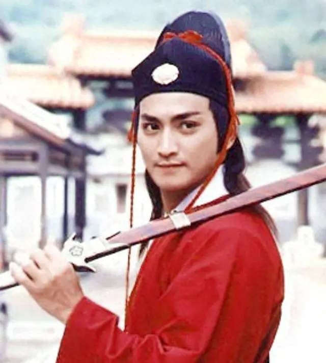 杨洋主演《雨霖铃》定档5月，何家劲抖音复刻展昭引怀旧潮：细节速览