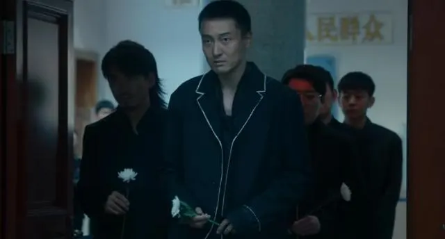 赵达《低智商犯罪》饰演叶剑引爆悬念，上月官宣与杨小夕结婚：资讯配图