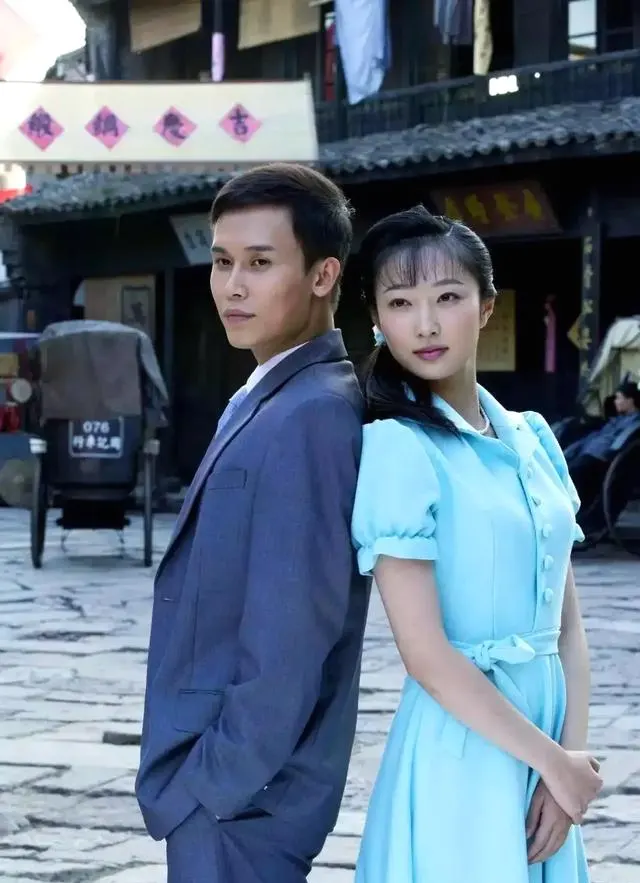《黑狐之风影》江西卫视热播，吴承轩王梓桐演绎抗战至解放战争双线谍战：资讯配图